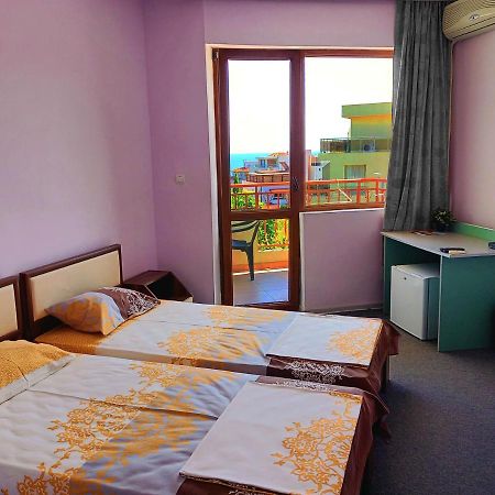 Family Hotel Amore Byala  Bagian luar foto