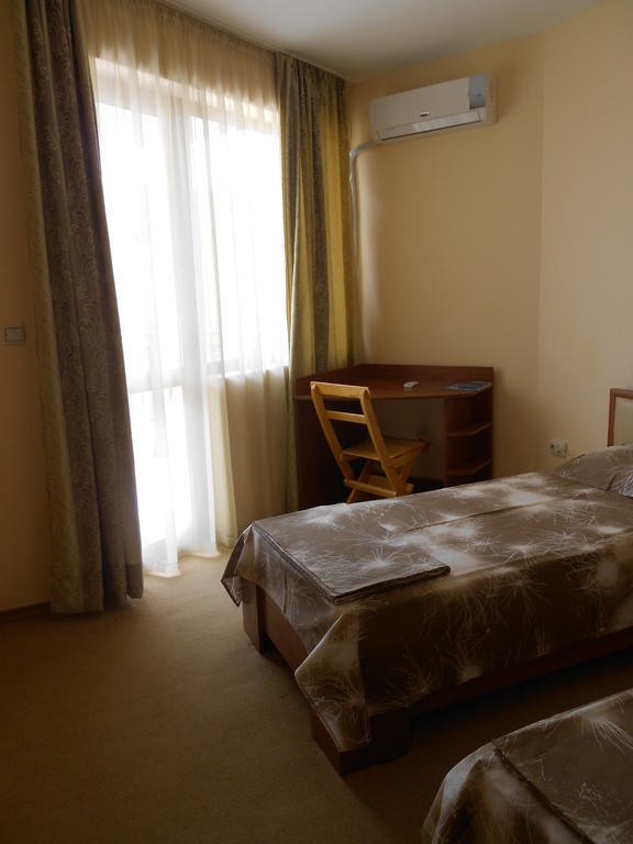 Family Hotel Amore Byala  Ruang foto