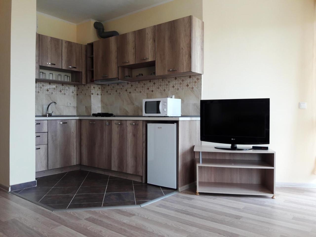 Family Hotel Amore Byala  Bagian luar foto
