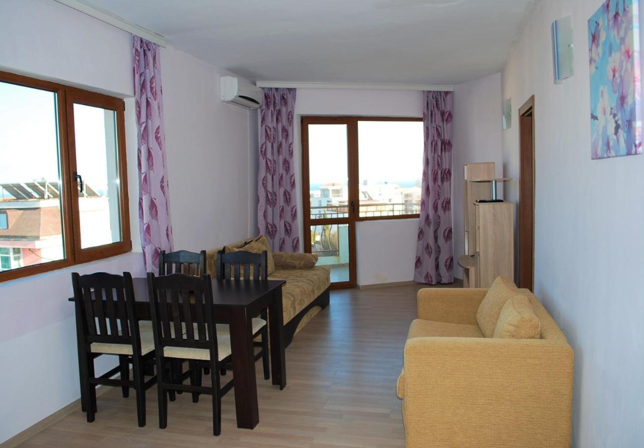 Family Hotel Amore Byala  Bagian luar foto
